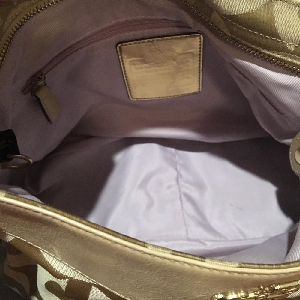 Authentic Coach Handbag - Picture 3 of 4